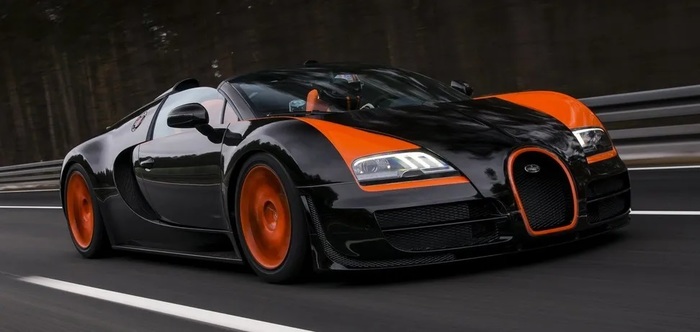      Bugatti Veyron  $2,5 