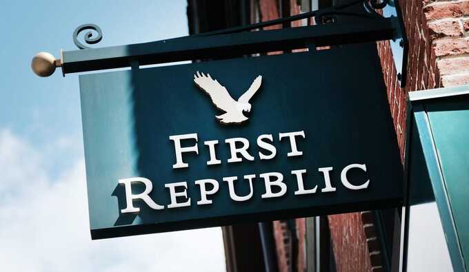    First Republic       JPMorgan