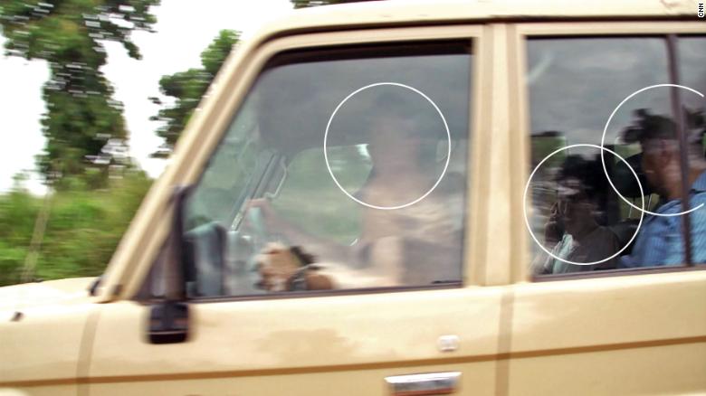CNN spotted a car tracking the team&#39;s movements. Upon approaching the vehicle, most of its passengers tried to hide their faces. eiqrdiqqridrtglv